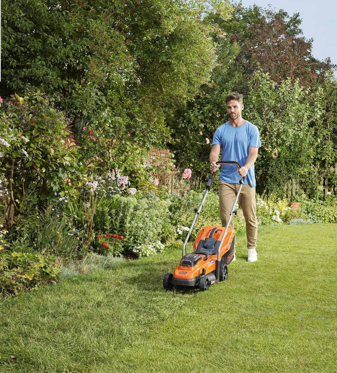 Black & Decker BLACK+DECKER BCMW3318L2-QW Grasmaaier - 18V - 33cm - Incl. 2 Accu's En Lader