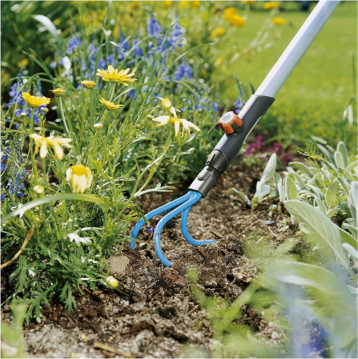  GARDENA Combisysteem Krabber Cultivatior - Werkbreedte 9 Cm - Aanbevolen Steellengte 130 Cm