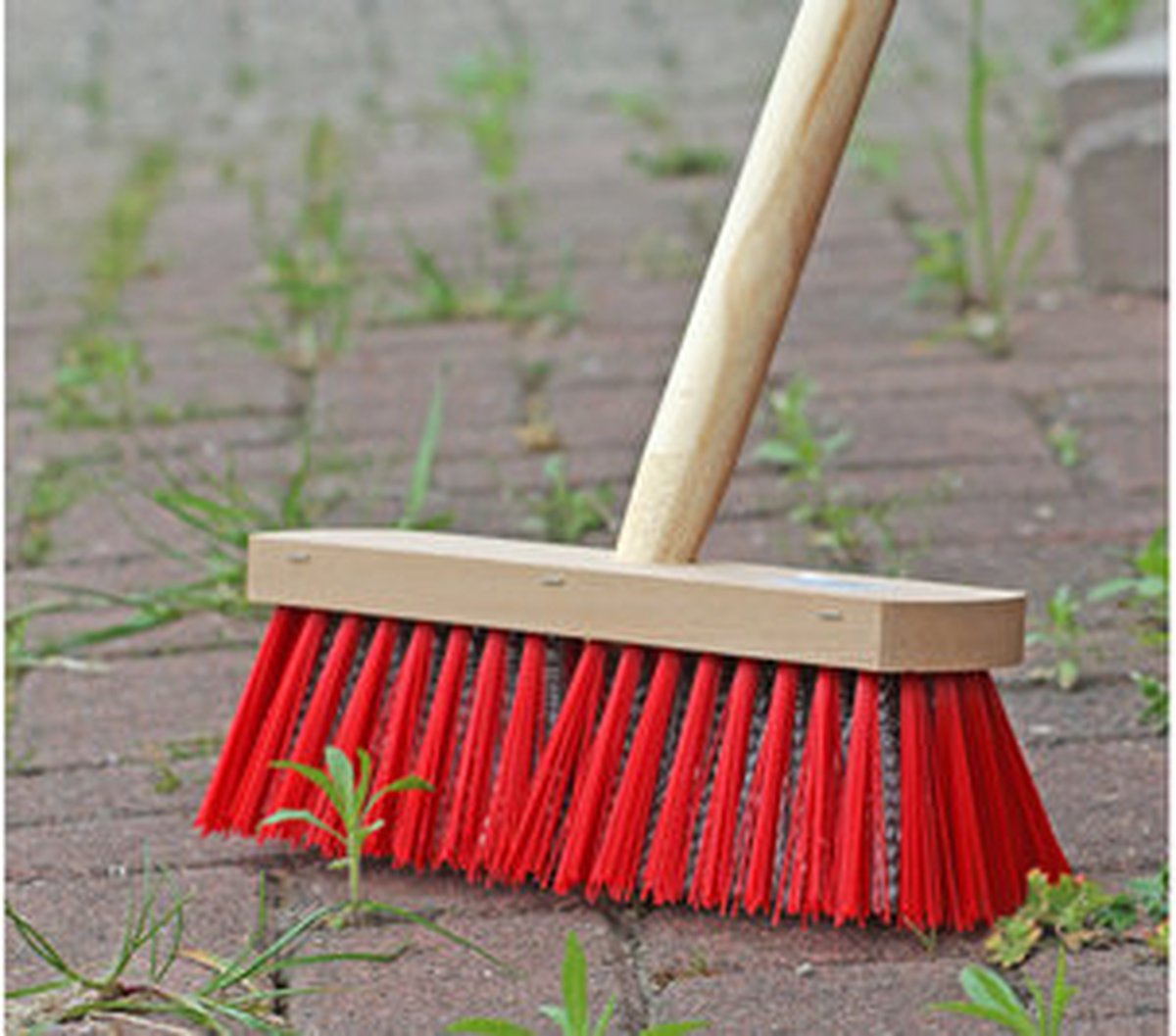  Synx Tools Harde Bezem Rood- Tuinbezem -Nylon - 30 Cm - Straatbezem - Bezems - Besem Veger - Buiten Bezem Met Steel 150 Cm - Schoonmaakartikelen - Schrobborstels