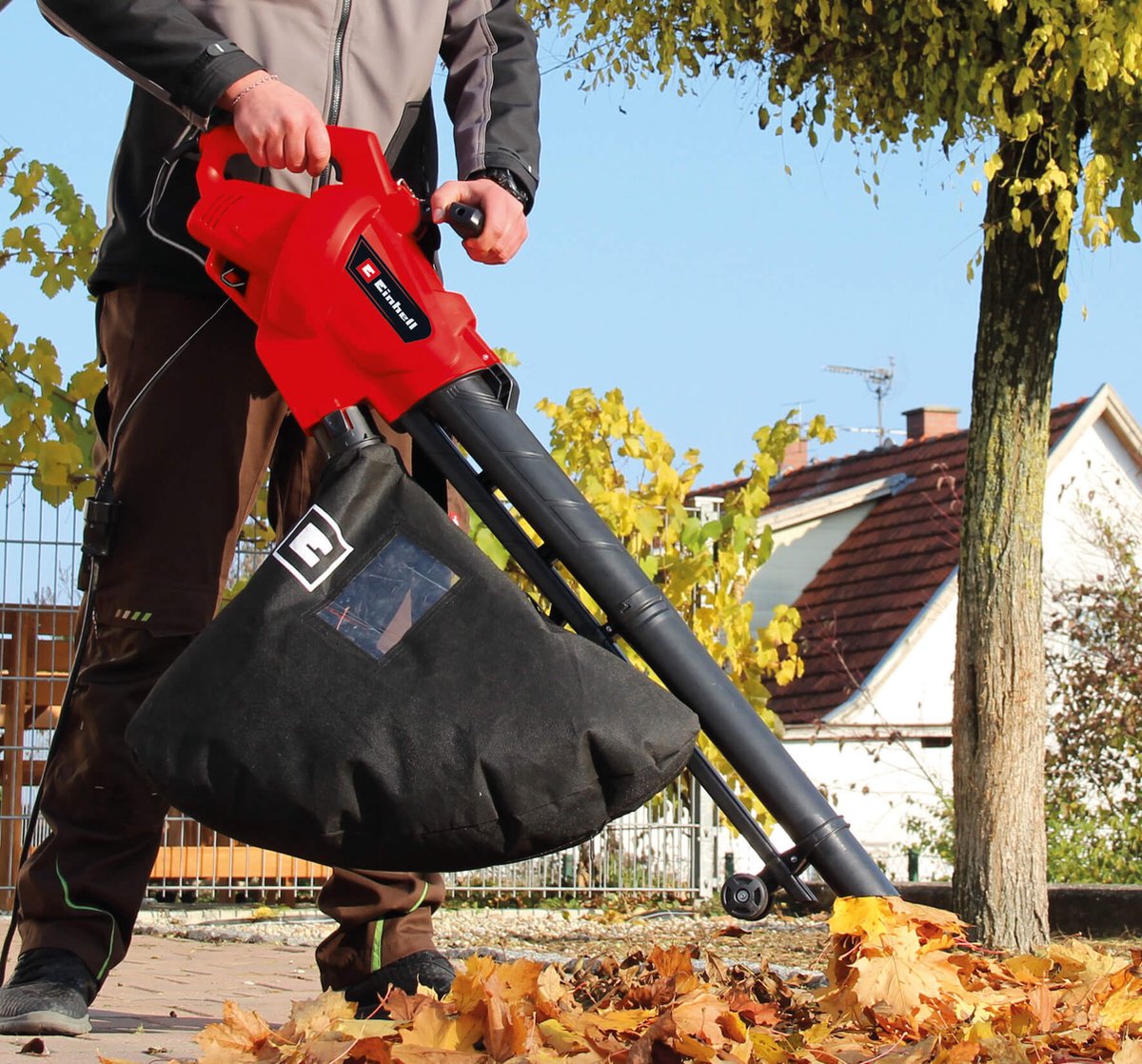  Einhell Elektrische Bladblazer GC-EL 3024 E (blazen, Zuigen &amp; Versnipperen, Zuigbuis Ø75 Mm, Zuigkracht 650 M³/h, Hakselfunctie 10:1, Blaassnelheid 240 Km/h, Opvangzak 40 L)