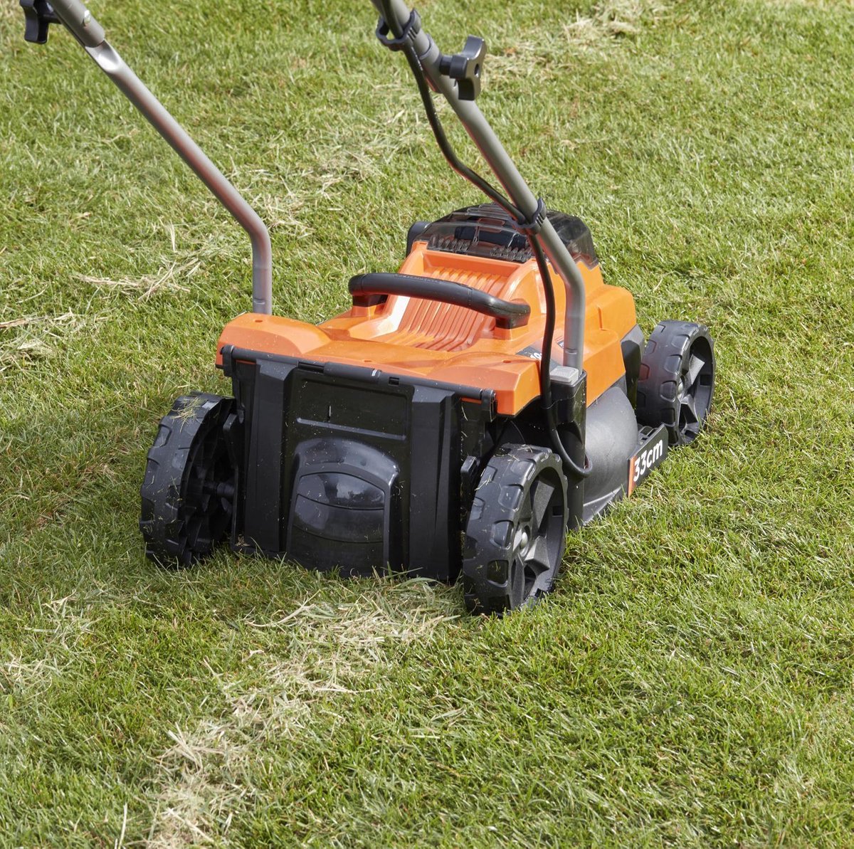 Black & Decker BLACK+DECKER BCMW3318N-XJ Grasmaaier - 18V - 33cm - Excl. Accu &amp; Lader