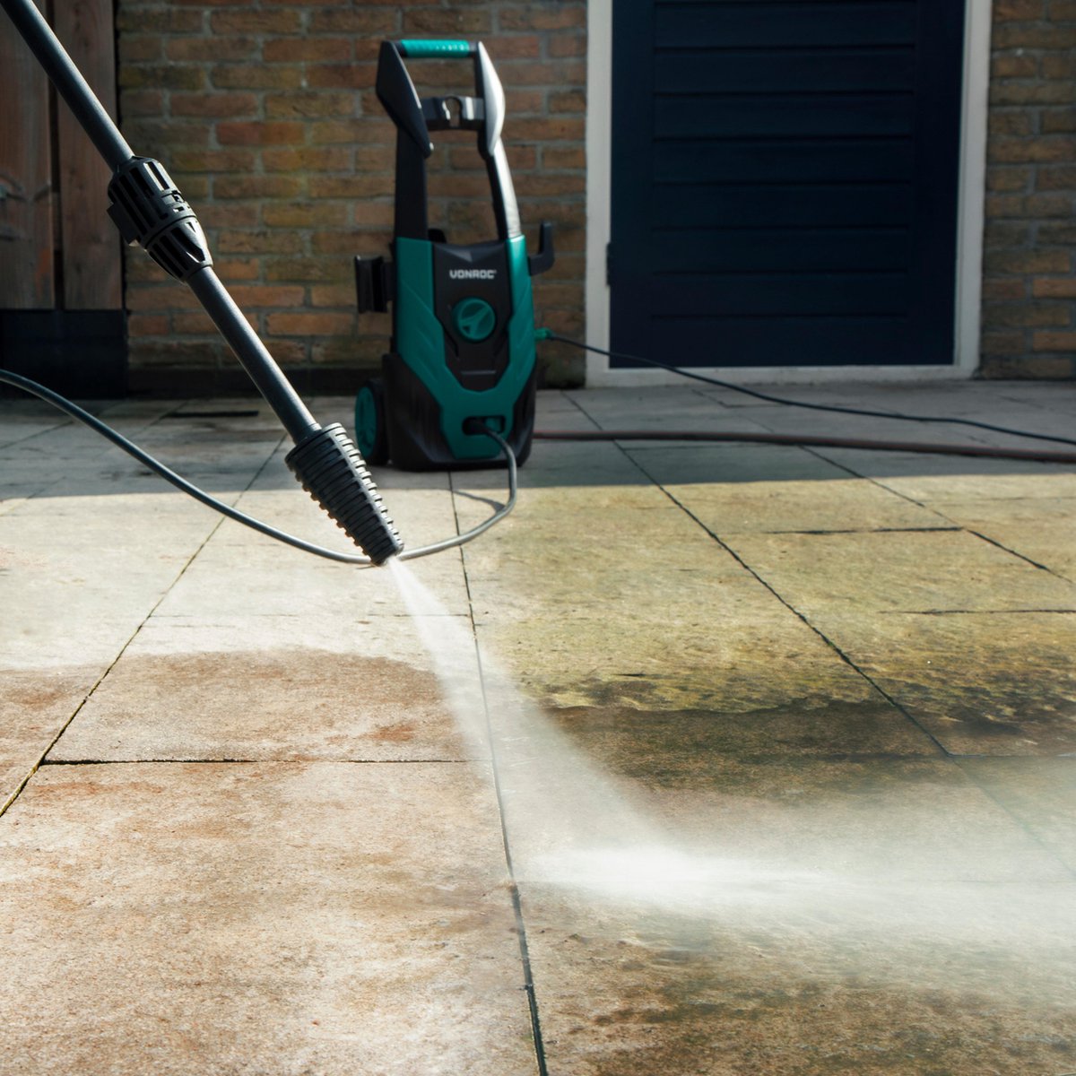  VONROC Hogedrukreiniger V14-1 - 1400W – 110 Bar – 390 L/h – Incl. 5m Slang, Spuitstukken En Accessoires