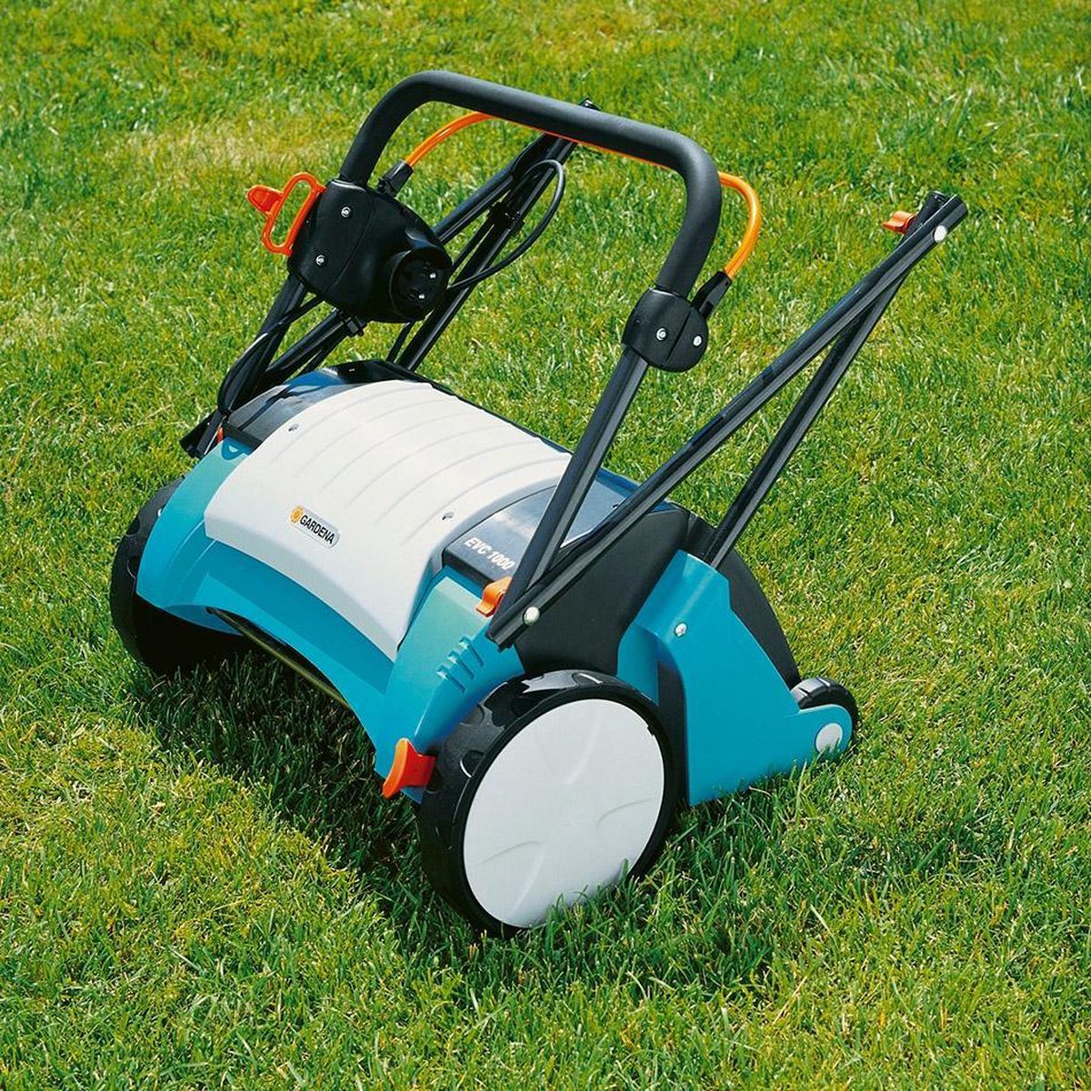  GARDENA EVC 1000 Verticuteermachine - Werkbreedte 30 Cm - Werkgebied 600m2