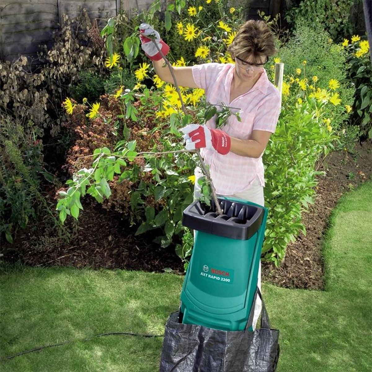  Bosch AXT Rapid 2200 Hakselaar - 2200 W - 90 Kg/u