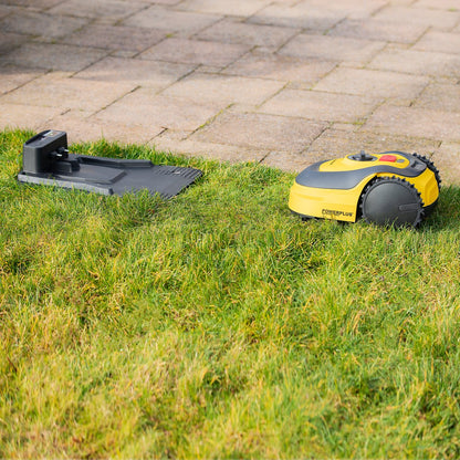  Powerplus POWXG6305 Robotmaaier - 18V - Voor Gazons Tot Ca. 500m² - Maaibreedte 180mm - Incl. Laadstation En Accessoires
