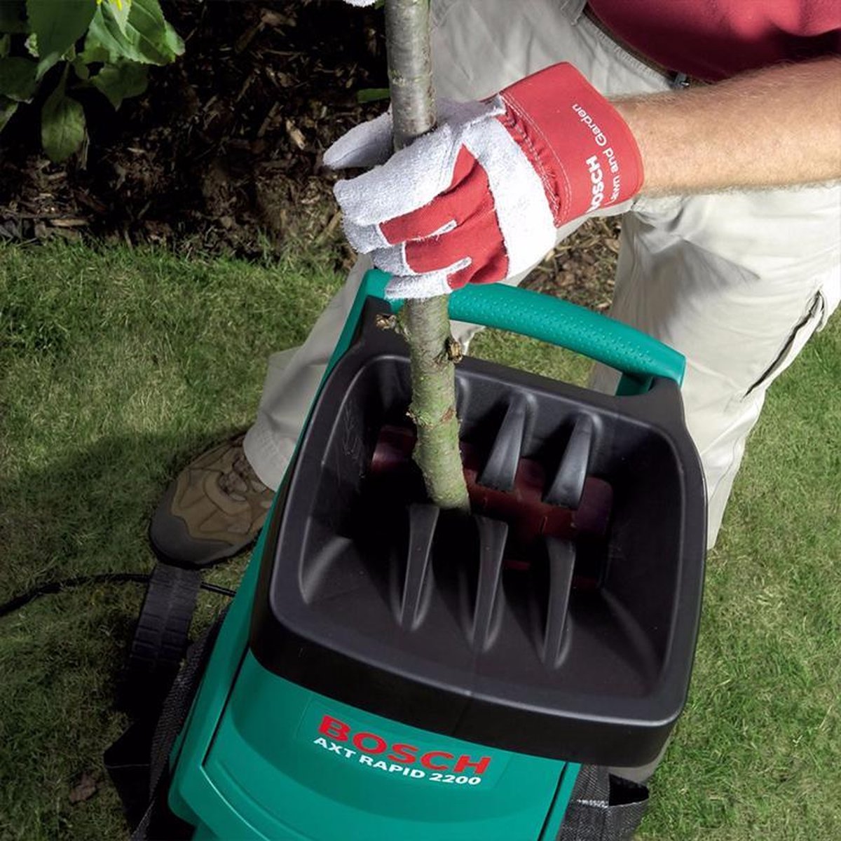  Bosch AXT Rapid 2200 Hakselaar - 2200 W - 90 Kg/u