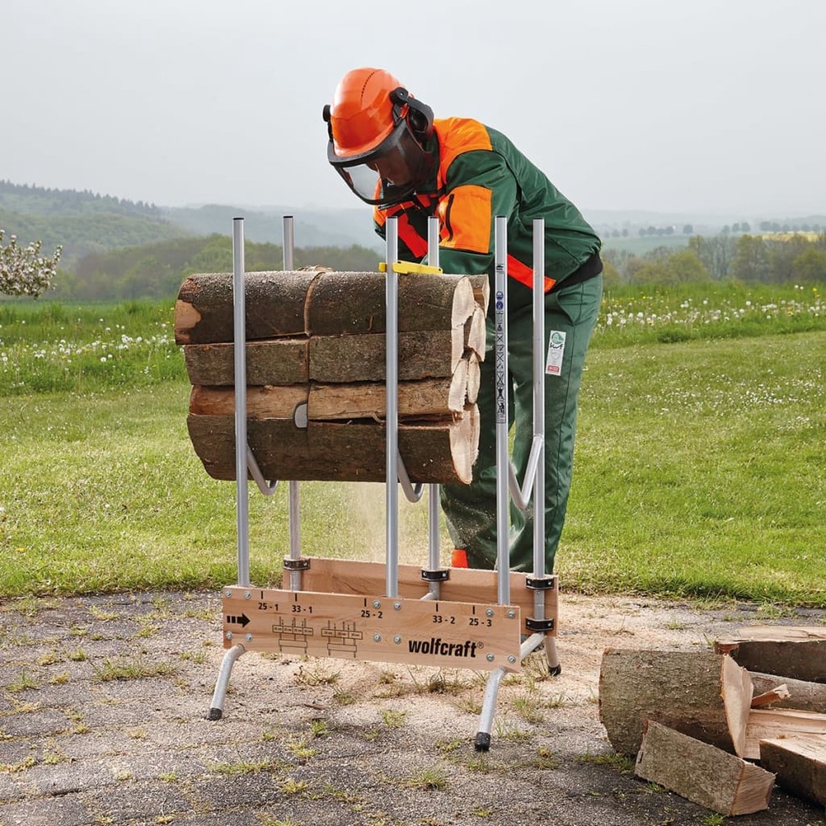  Wolfcraft - Professionele Zaagbok - Voor Kettingzaag - Hout - Opbouwbare, Stabiele Zaagbok Voor Brandhout - 5121000 - 10 JAAR GARANTIE