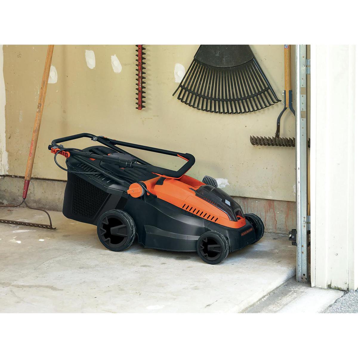 Black & Decker BLACK+DECKER CLM3825L2-QW Grasmaaier - 36V - 38cm - Incl. 2 Accu's &amp; Lader