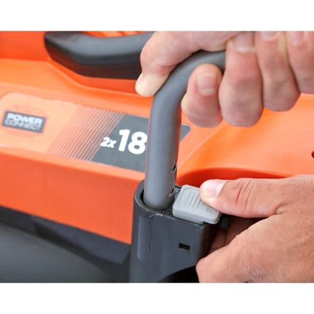Black & Decker BLACK+DECKER BCMW3318N-XJ Grasmaaier - 18V - 33cm - Excl. Accu &amp; Lader