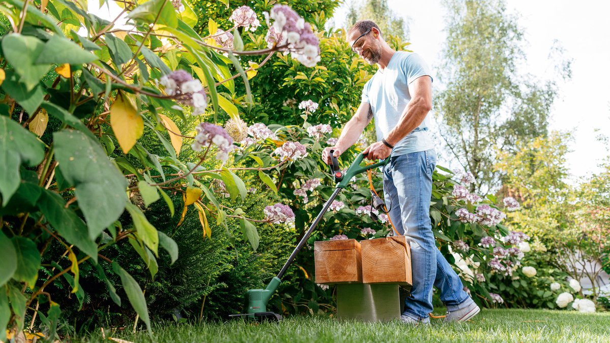  Bosch EasyGrassCut 18V-26 Grastrimmer - Zonder Accu En Lader