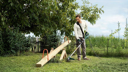  Bosch AFS 23-37 Bosmaaier - 950 W - Op Snoer - Incl. Mes En Draad