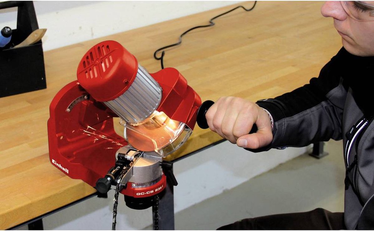  Einhell Kettingslijper GC-CS 235 E (235 W - 3.000 /min - Kettingspanner - Slijpschijf - Verlichting - Draaibare Slijpkop - Dieptebegrenzer) Slijpkop - Dieptebegrenzer)