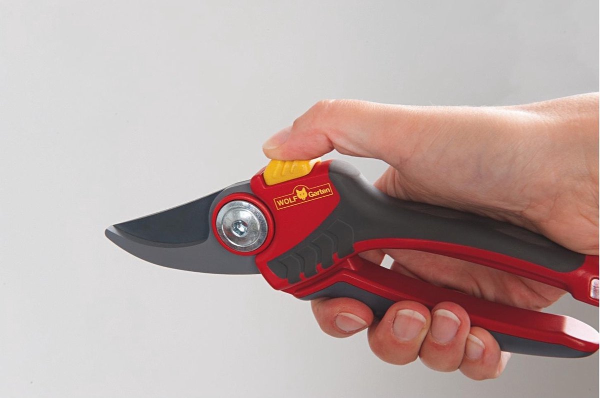  WOLF-Garten Snoeischaar "Premium Plus" RR 4000 - Max. Knipdiameter 22 Mm - Links- En Rechtshandige - Softinleg Handgreep - Snijhoek 30° - Voor Grote Handen - Vervangbare Messen