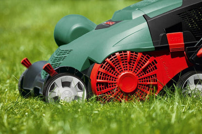  Bosch UniversalVerticut 1100 Verticuteermachine - Op Snoer - 1100 W - 32 Cm Maaibreedte - Met 50 Liter Opvangbak