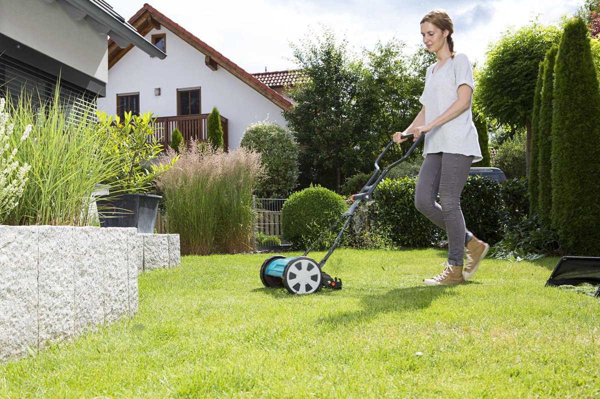  GARDENA Kooimesmaaier 330 Grasmaaier - Maaibreedte 33 Cm - Gazons Tot Ca. 150 M²