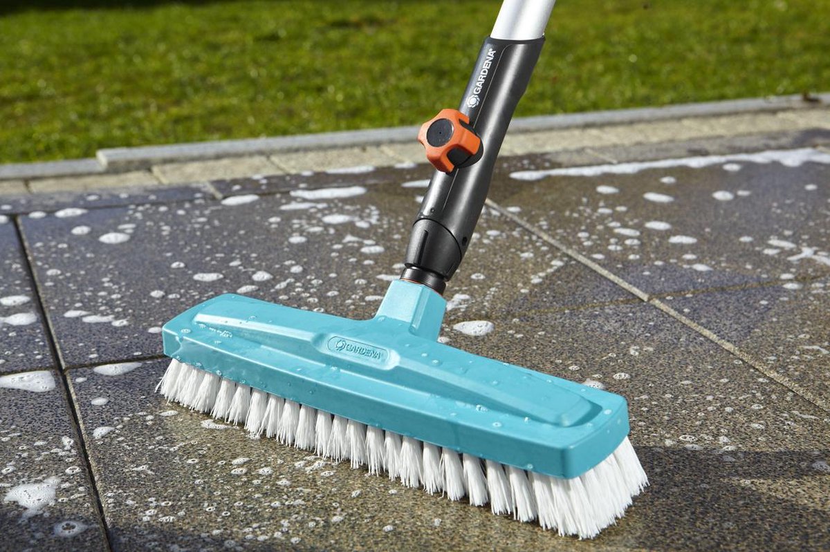  GARDENA Combisysteem - Schrobber - Werkbreedte 30 Cm - Aanbevolen Steellengte 130/150 Cm