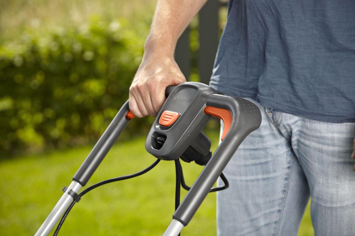  GARDENA - PowerMax™ 1200/32 0- Grasmaaier (gemotoriseerd) - Maaibreedte 32 Cm