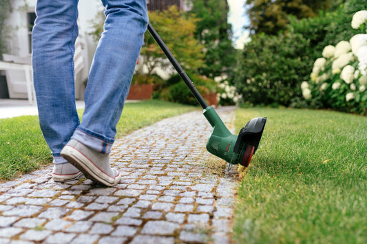  Bosch EasyGrassCut 18V-230 Grastrimmer - Met 18 V Accu En Lader