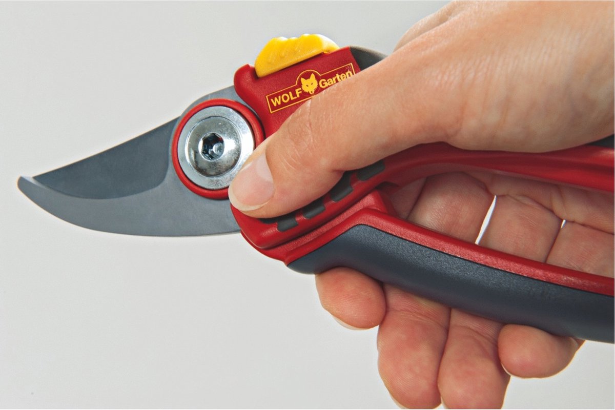  WOLF-Garten Snoeischaar "Premium Plus" RR 4000 - Max. Knipdiameter 22 Mm - Links- En Rechtshandige - Softinleg Handgreep - Snijhoek 30° - Voor Grote Handen - Vervangbare Messen
