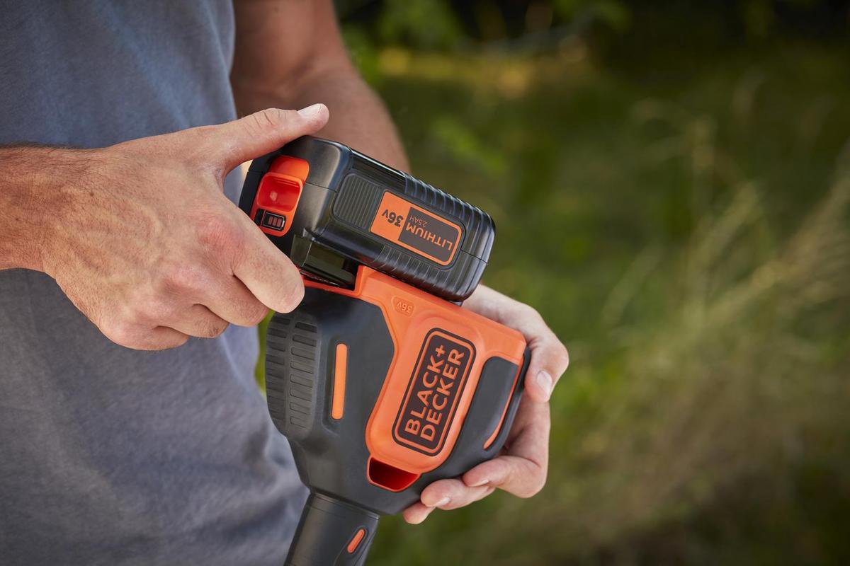 Black & Decker BLACK+DECKER BCSTA536L1-QW Grastrimmer - 36V - 33cm - Inclusief Accu En Lader