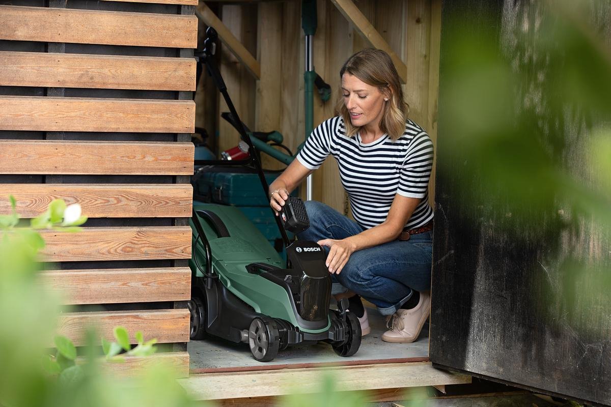  Bosch CityMower 18-300 Accu Grasmaaier - Met 1 X 18 V Accu En Lader