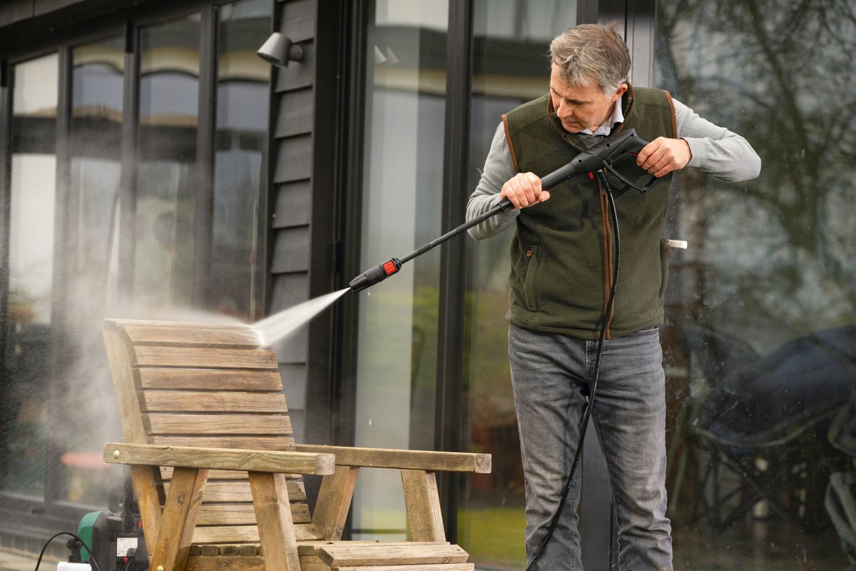  Bosch Universal Aquatak 135 Hogedrukreiniger - Op Snoer - 1900 W - 135 Bar