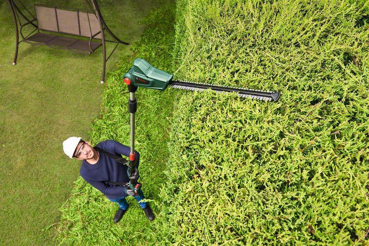  Bosch UniversalHedgePole 18 Steel Heggenschaar - 43 Cm Meslengte - Zonder 18 V Accu En Oplader