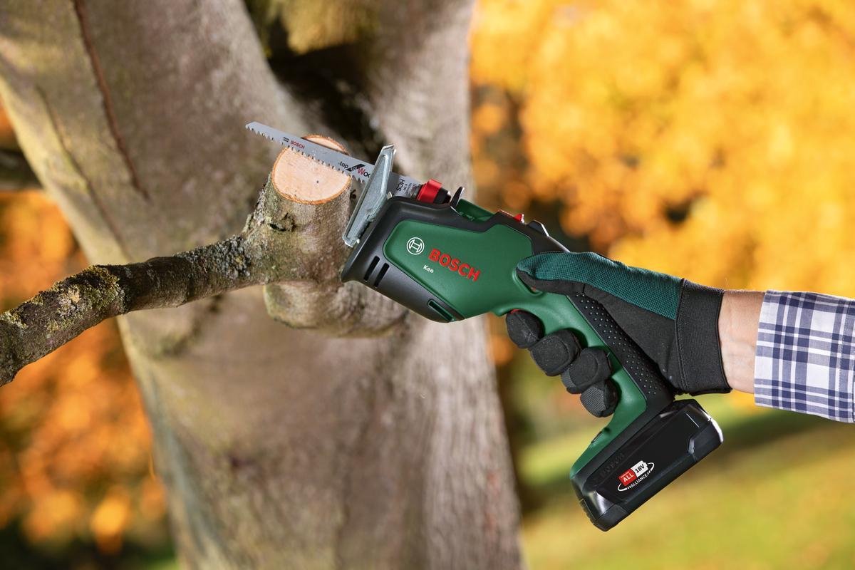  Bosch KEO 18 Accu Tuinzaagmachine - Snijdiameter Van 80 Mm - Met 18 V Accu En Lader