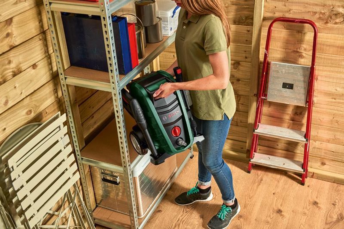  Bosch Universal Aquatak 135 Hogedrukreiniger - Op Snoer - 1900 W - 135 Bar