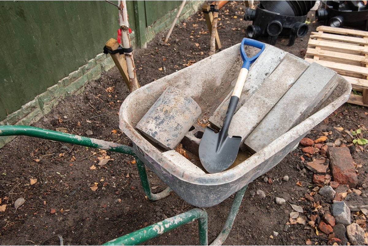  Silverline Mini Spade Met Ronde Kop En Houten Schacht - 70 Cm