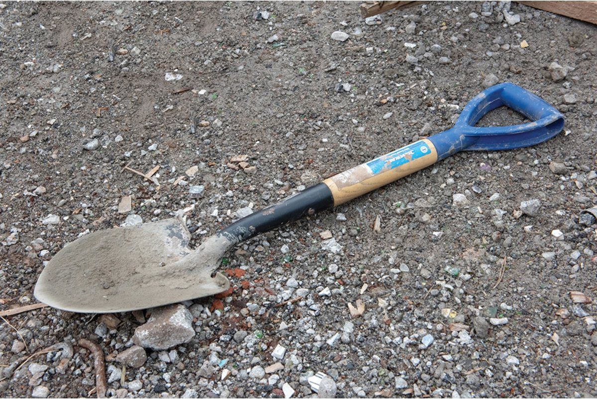  Silverline Mini Spade Met Ronde Kop En Houten Schacht - 70 Cm