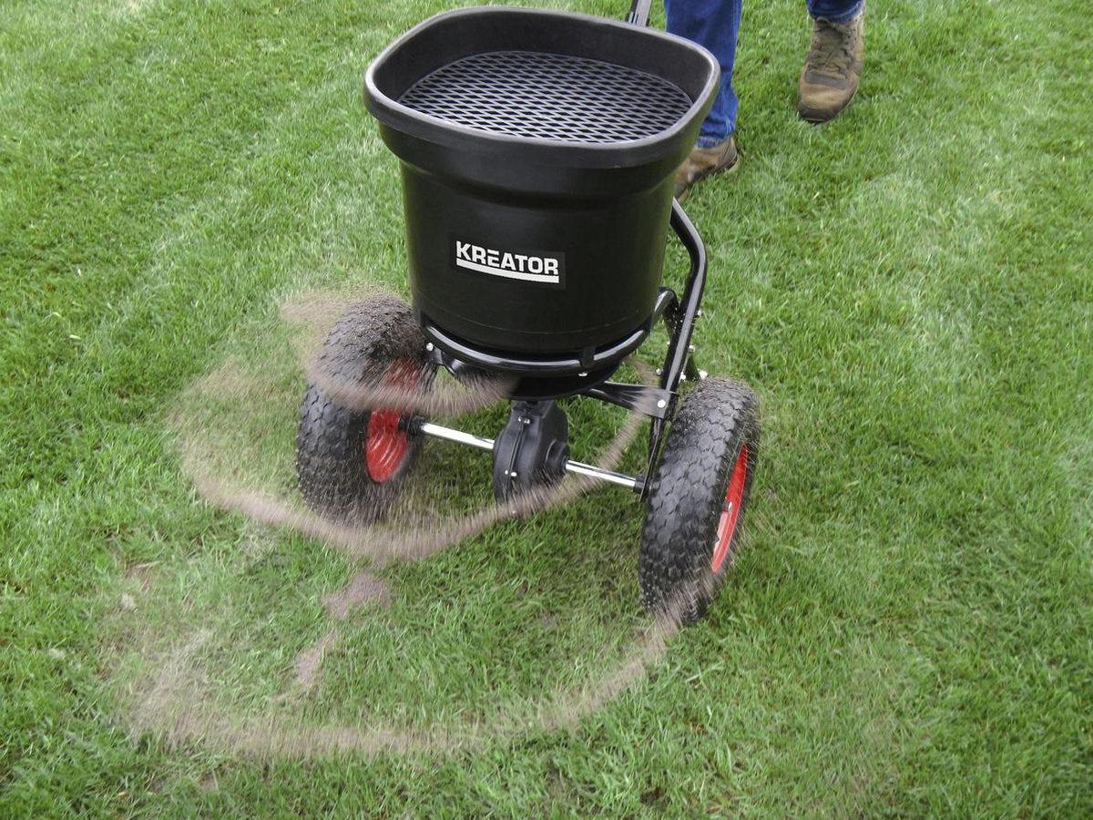  Kreator KRTGR9005 Strooiwagen - 300 Tot 370 Cm Strooibreedte - 23 Liter