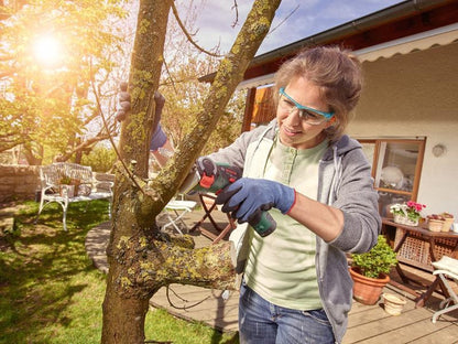  Bosch EasyCut 12 Accu Microkettingzaag - Met 1 X 12 V Accu En Lader