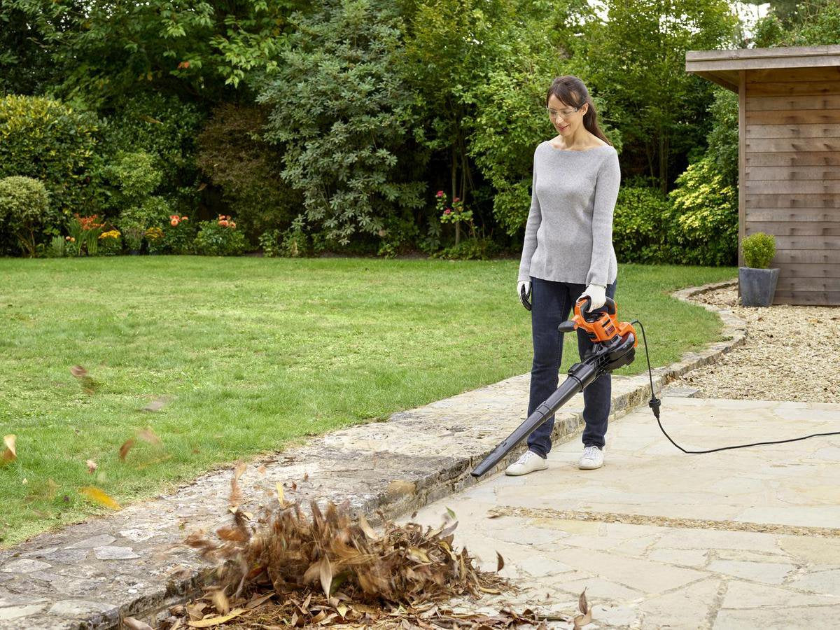 Black & Decker BLACK+DECKER BEBLV301 Bladblazer - Blaas En Zuigfunctie - Rugzak Als Opvangzak