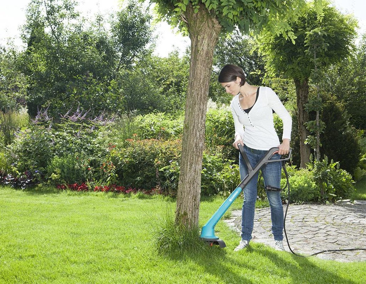  GARDENA - SmallCut Trimmer 300/23 - Grastrimmer (gemotoriseerd) - 300W - Maaibreedte 23 Cm