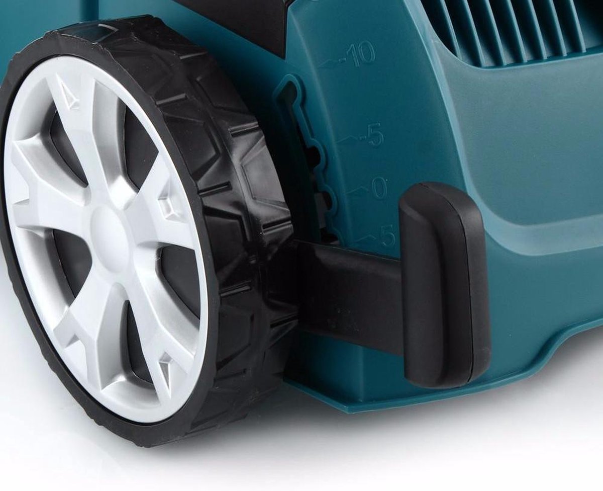  Makita UV3200 Verticuteermachine - 1300W - 320mm