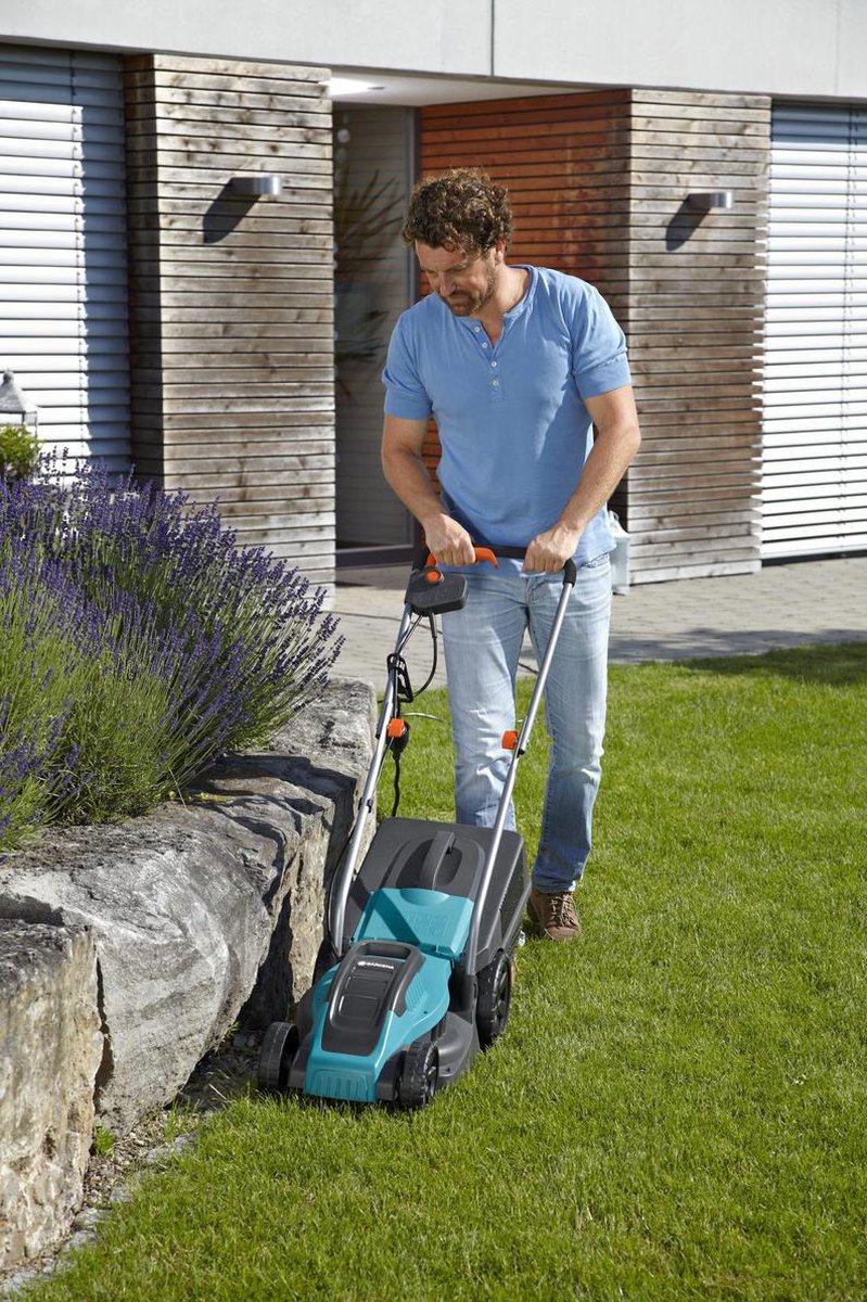  GARDENA - Powermax 32 - Grasmaaier (gemotoriseerd) - Maaibreedte 32 Cm - Gazons Tot 200 M2