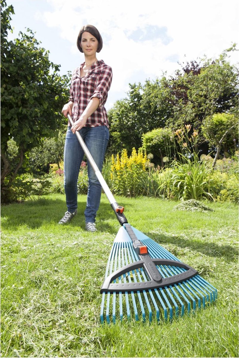  GARDENA Combisysteem Bladhark Hark - Werkbreedte Verstelbaar Van 35 Tot 52cm - Excl. Steel