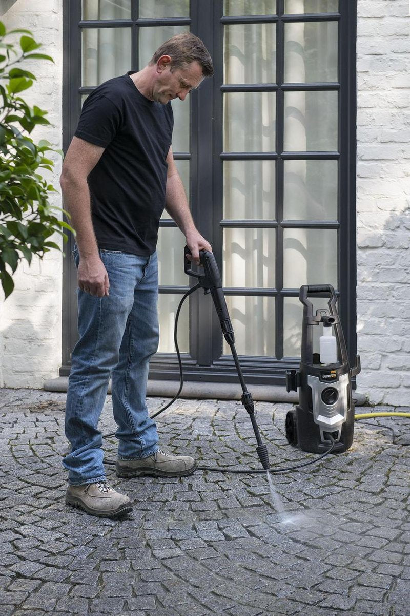  Powerplus POWXG90405 Hogedrukreiniger - 1400W - Max. 110 Bar - 390 L/h - Incl. 5m Slang En Accessoires - Excl. Terrasreiniger - Reiniger Voor Auto, Fiets En Meubelen