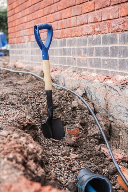  Silverline Mini Spade Met Ronde Kop En Houten Schacht - 70 Cm
